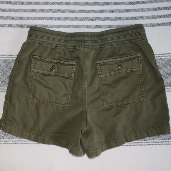 GAP pull-on shorts with drawstring - Picture 3 of 4